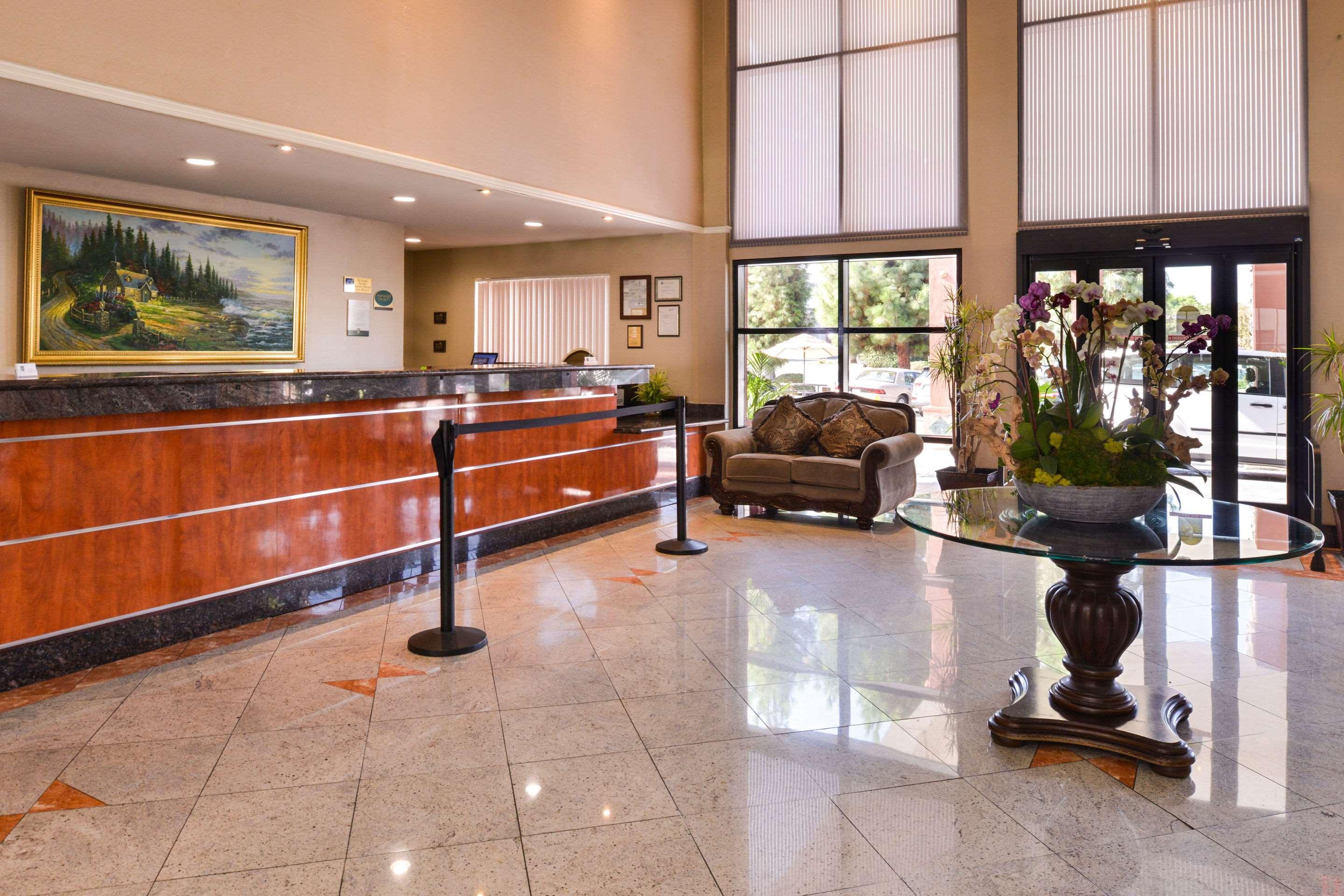 Quality Inn & Suites Walnut - City Of Industry Екстериор снимка