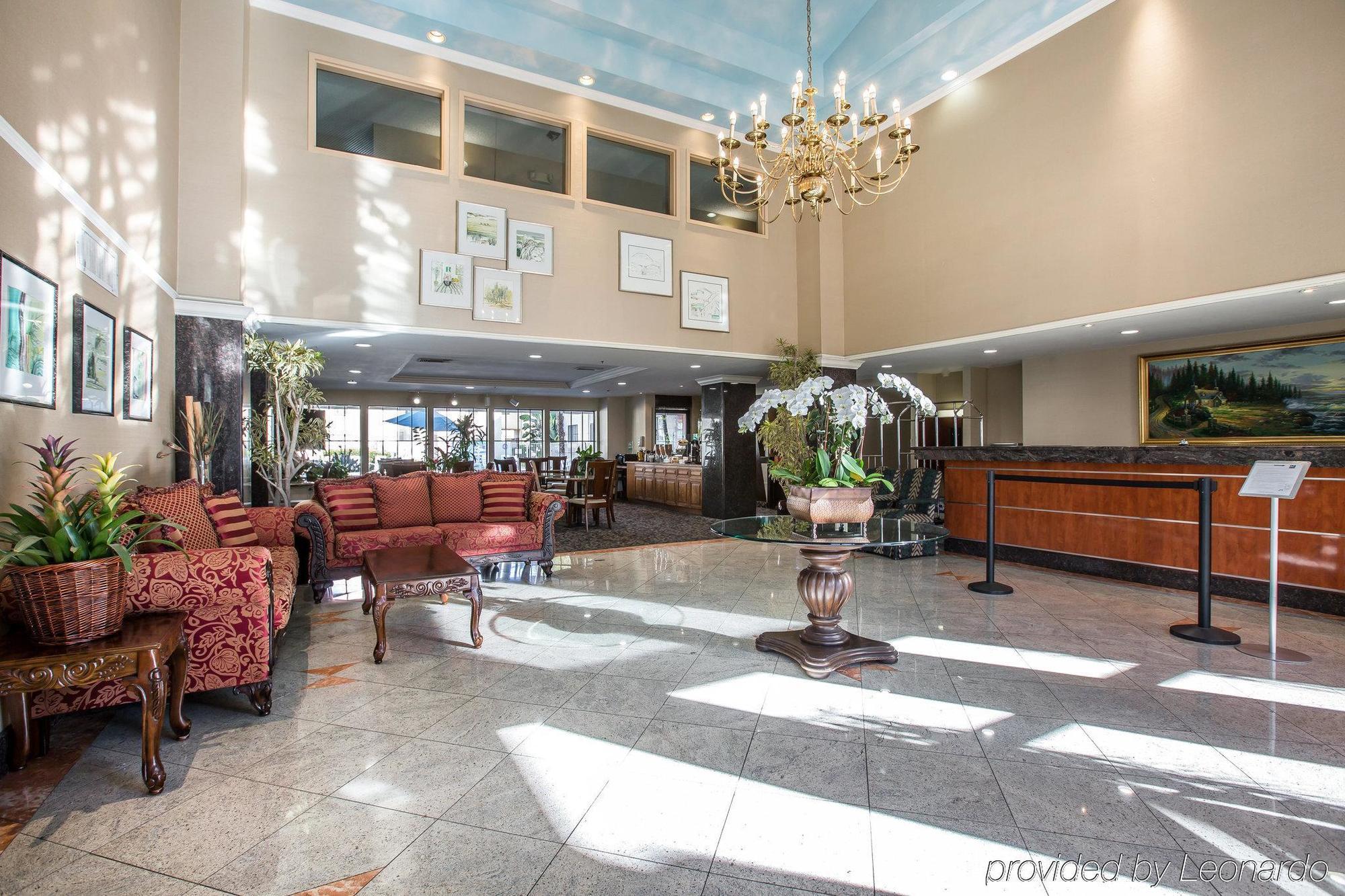 Quality Inn & Suites Walnut - City Of Industry Екстериор снимка