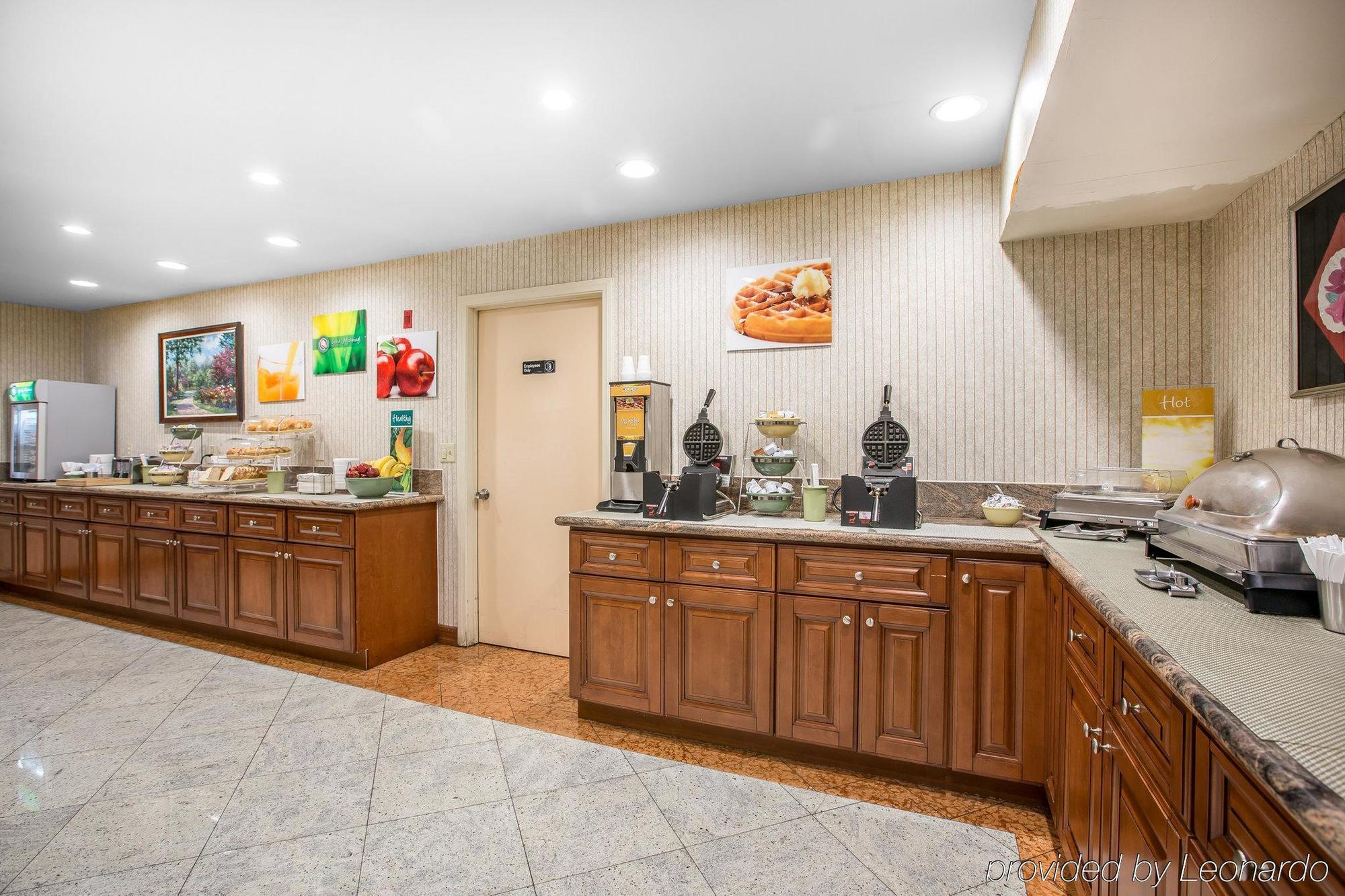 Quality Inn & Suites Walnut - City Of Industry Екстериор снимка