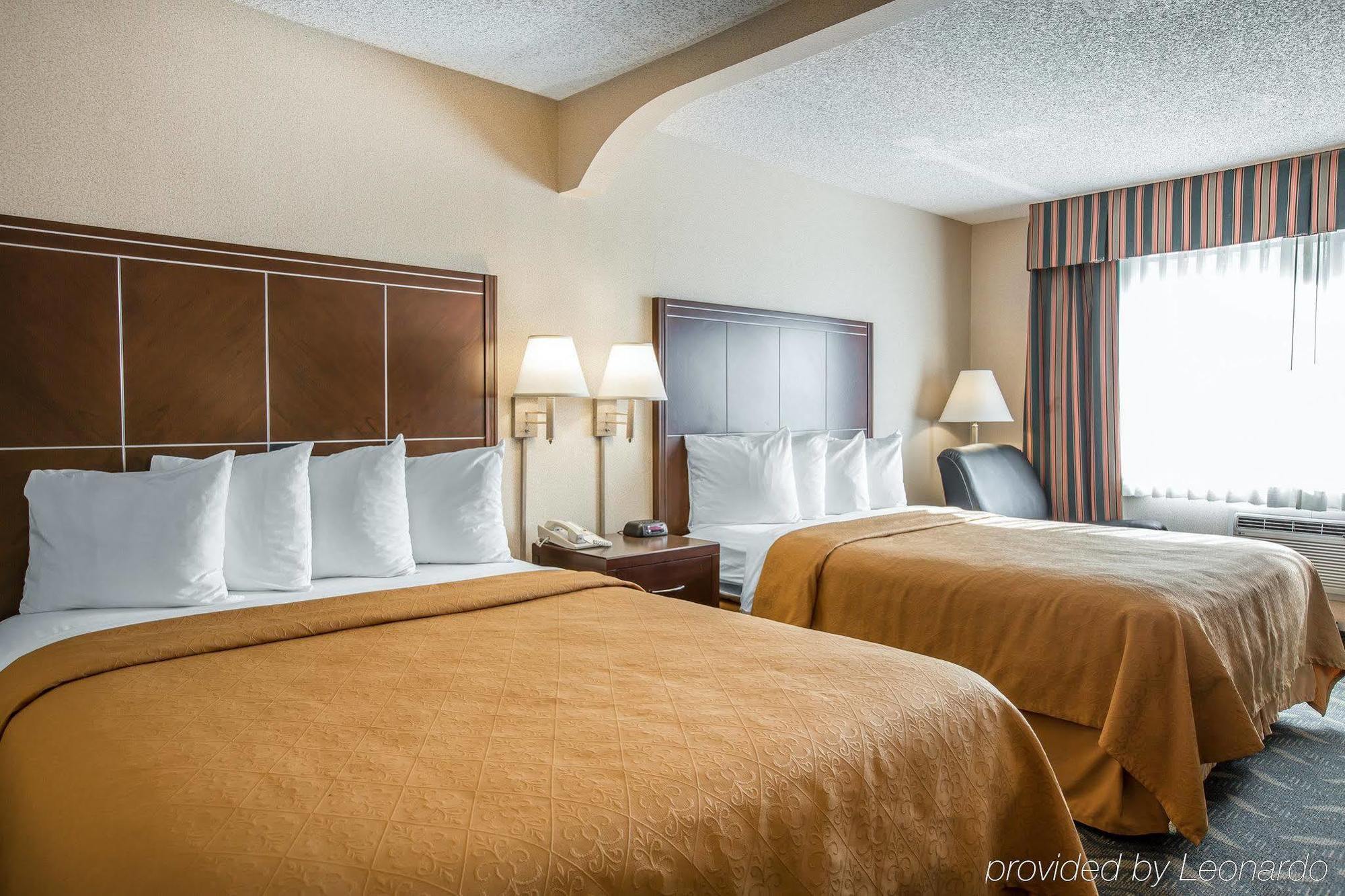 Quality Inn & Suites Walnut - City Of Industry Екстериор снимка