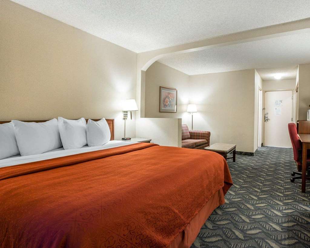 Quality Inn & Suites Walnut - City Of Industry Стая снимка