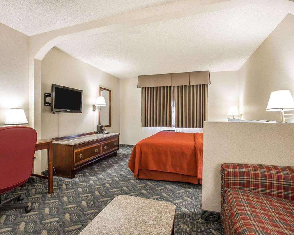 Quality Inn & Suites Walnut - City Of Industry Стая снимка